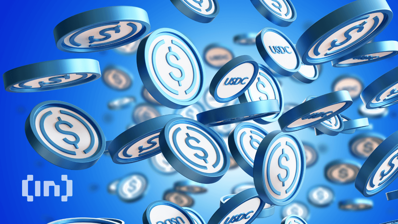 بورصة كوين بيز توجه المستثمرين إلى عملة USDC بدلاً من التيثر