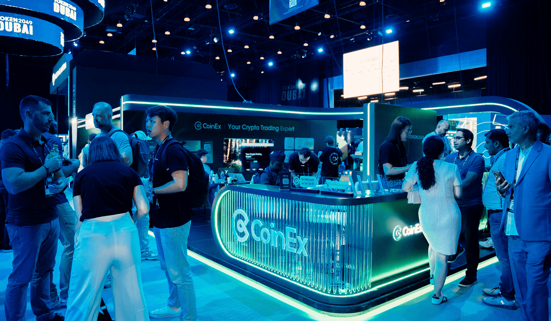 منصة CoinEx تتألق كراعي بلاتيني لـ TOKEN2049 وحدث استثنائي "دبي في السماء"